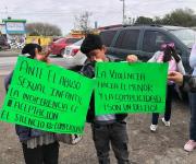 Padres toman escuela de Matamoros por caso de abuso a alumna