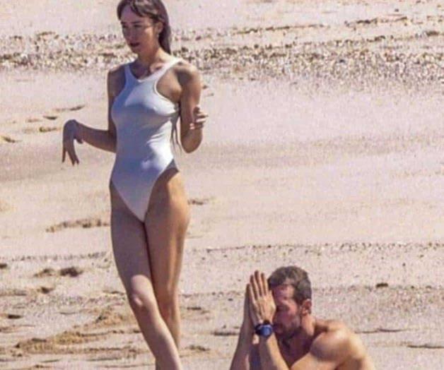 Dakota Johnson y Chris Martin vacacionan en México