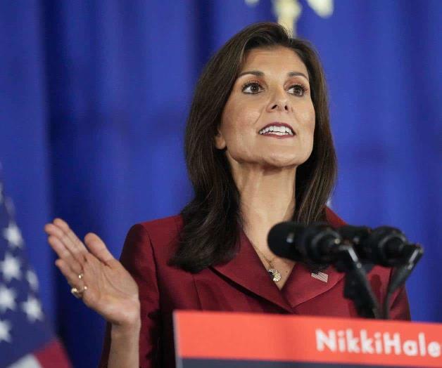 Haley se mantiene en contienda pese a claro triunfo de Trump en primarias de Carolina del Sur