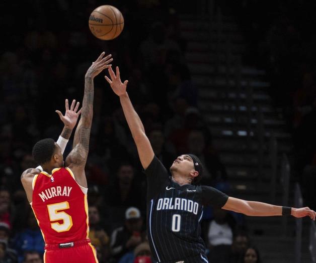 Murray brilla y Hawks vence al Magic