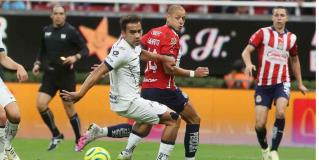 Regresa Chicharito a las canchas en victoria de Chivas 3-1 a Pumas