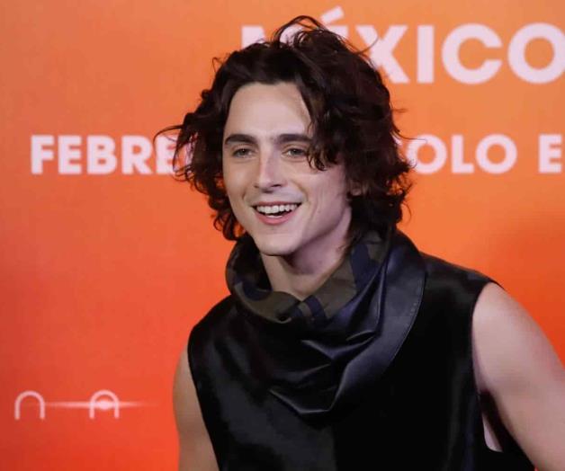 Timothée Chalamet se pone sus ‘moños’