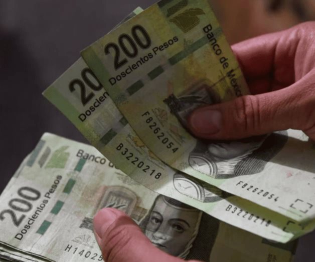 Avanza en Senado reforma para aumentar de 15 a 30 días aguinaldo