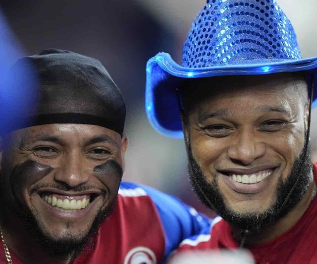Firman Diablos a Robinson Cano