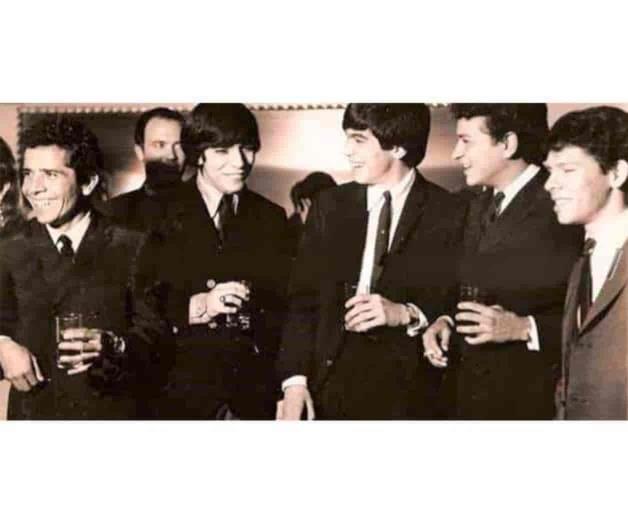 Wayo Roux Calzada y la música rocanrolera de Reynosa Wayo Roux Calzada y la música rocanrolera de Reynosa