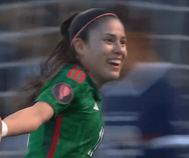 La Maga Ovalle anota ante Paraguay y las acerca a a las semifinales