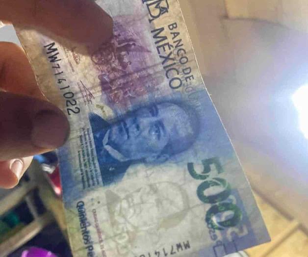 Recibe taquero un billete falso