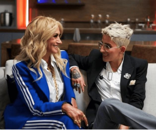 Adela Micha aclara polémica con reportero despedido de La Saga