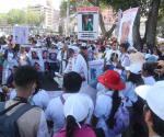 Madres buscadoras realizan marcha como parte de las protestas del Día Internacional de la Mujer