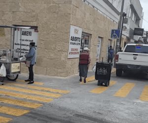 Reynosa | Agentes Investigadores se encuentran tomando conocimiento de un asalto a una tienda de conveniencia ubicada unos metros de la presidencia.