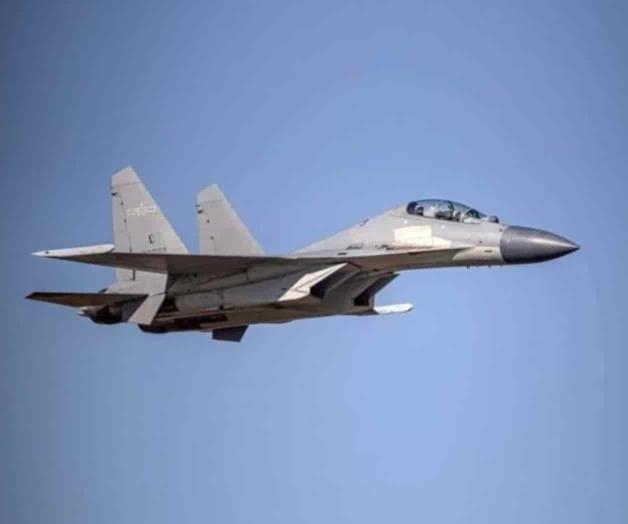 Un avión militar ruso se estrella al despegar con 15 personas a bordo Un avión militar ruso se estrella al despegar con 15 personas a bordo