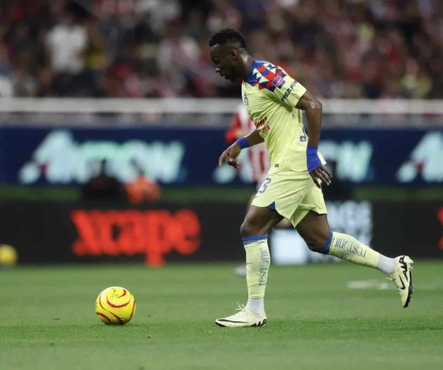 Otra vez, polémica de Julián Quiñones en Clásico Nacional