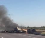 Incendio de tráiler en Autopista a Monterrey-Laredo