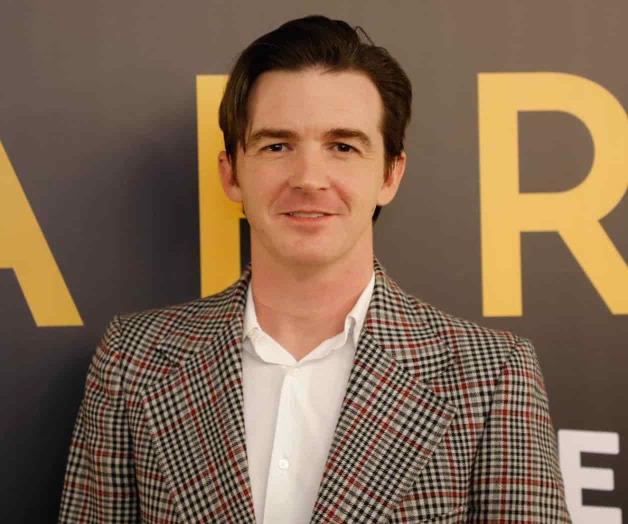 El elenco de Manual de Ned se disculpa con Drake Bell El elenco de Manual de Ned se disculpa con Drake Bell