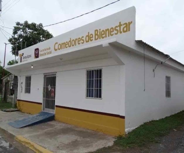 Impide burocracia entrar a comedor