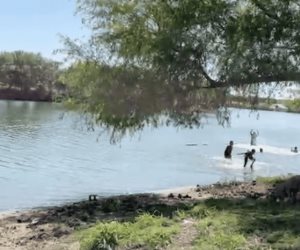 Reynosa Estamos desde el parque recreativo la playita, en donde desde el día de ayer inició el operativo por parte de protección civil y bomberos #playita