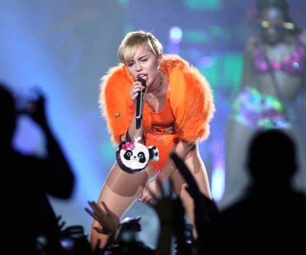 Miley Cyrus colabora con Beyoncé en nuevo álbum