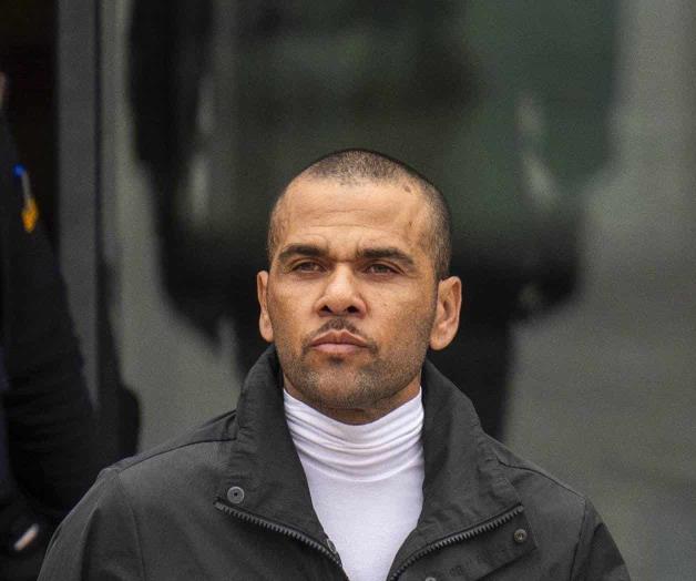 Dani Alves fue amenazado al salir de prisión Dani Alves fue amenazado al salir de prisión