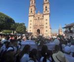 Entre gritos, globos y lágrimas despiden a la niña Camila en Taxco