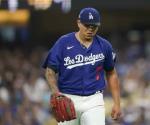 Julio Urías enfrenta 5 cargos menores