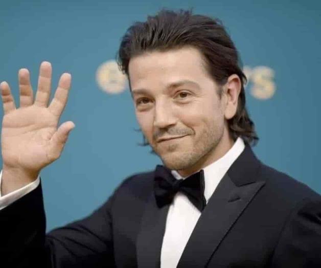 Actuará Diego Luna con J.Lo en El Beso de la Mujer Araña