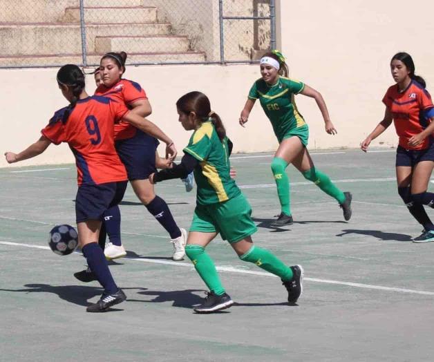 Van atletas de la UAT a Regionales del CONDDE