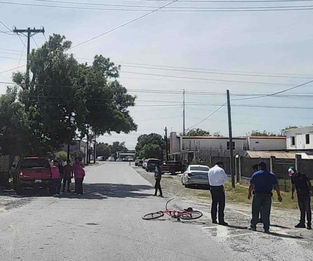 Arrollan a adulto mayor ciclista; sufre lesiones