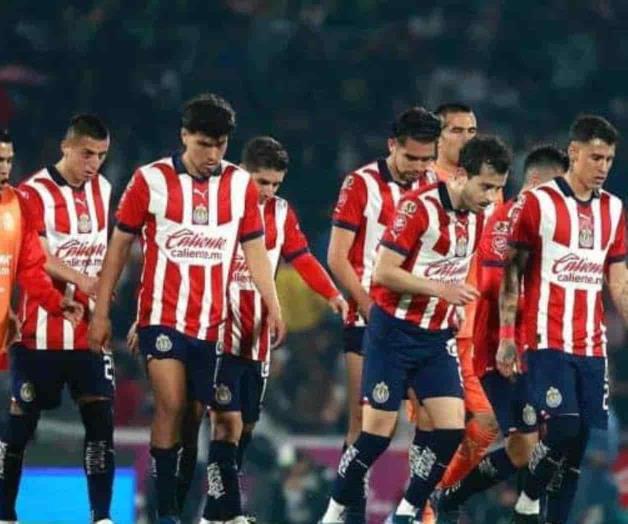 Las Chivas recibe a Gallos Blancos en duelo con tintes de Liguilla