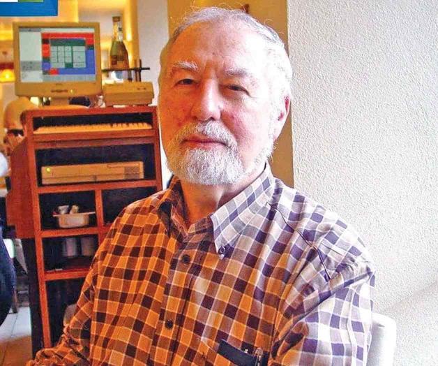 Lamentan deceso del escritor Federico Patán.