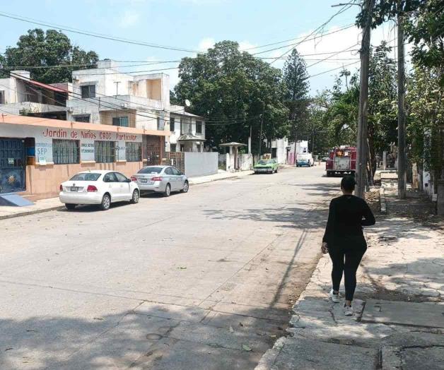 Evacuan primaria y kinder de Tampico por fuga de gas Evacuan primaria y kinder de Tampico por fuga de gas