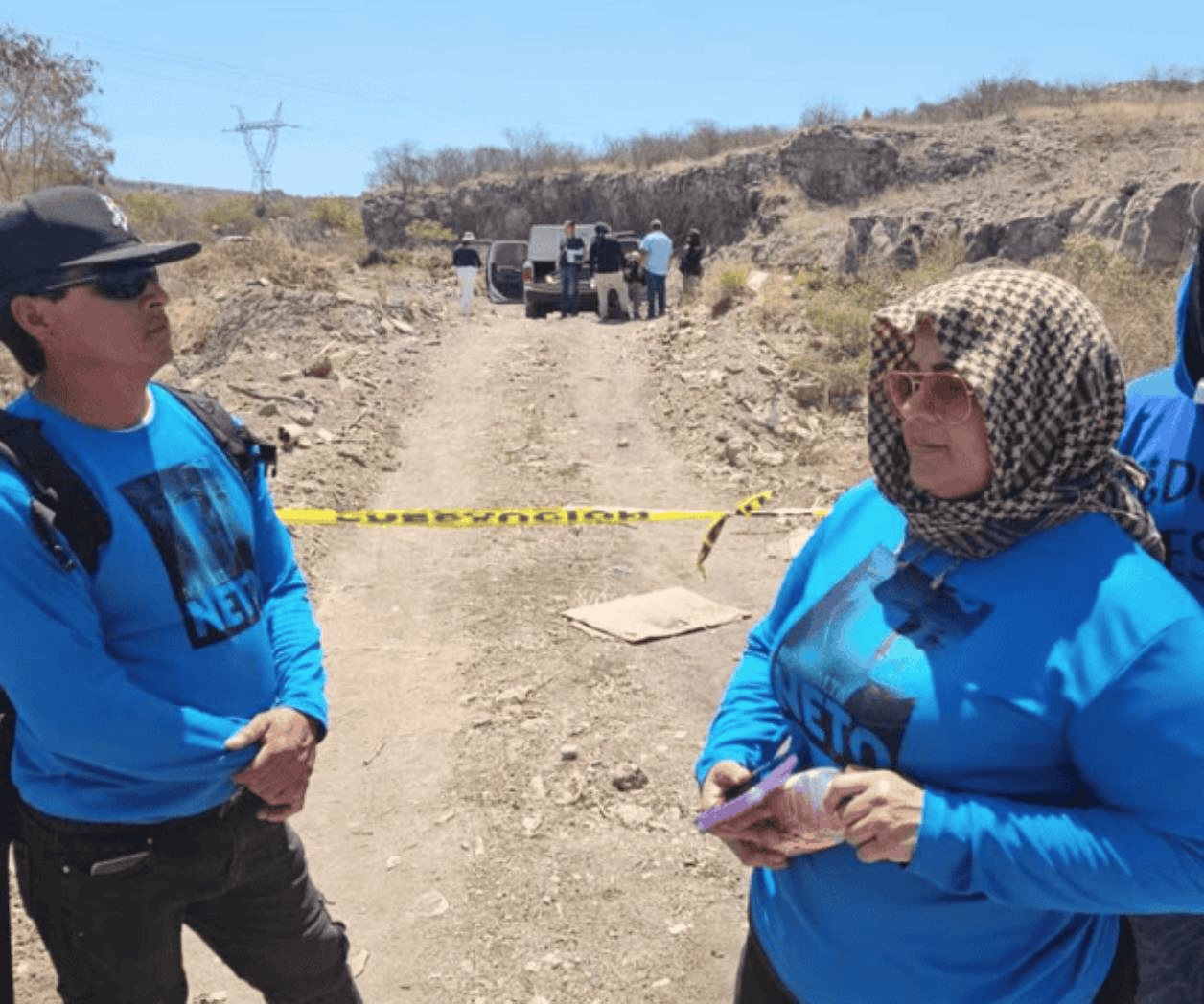 Descubren restos de tres personas sepultadas en Sinaloa