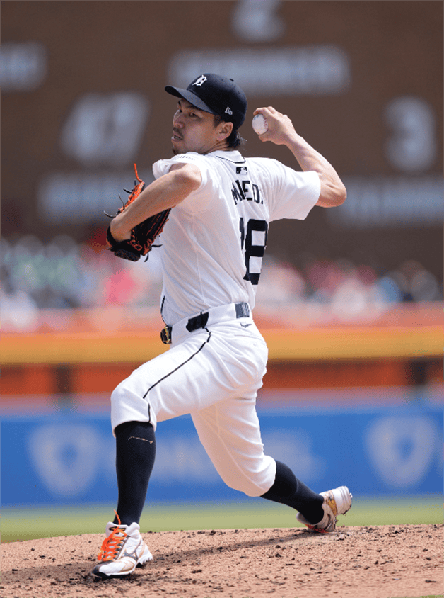 Kenta Maeda lidera a los Tigres en victoria sobre los Cardenales