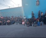 Rescatan a 104 migrantes retenidos en una vivienda en Chihuahua