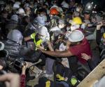 Arremeten contra estudiantes: Detiene equipo antimotines a 2000