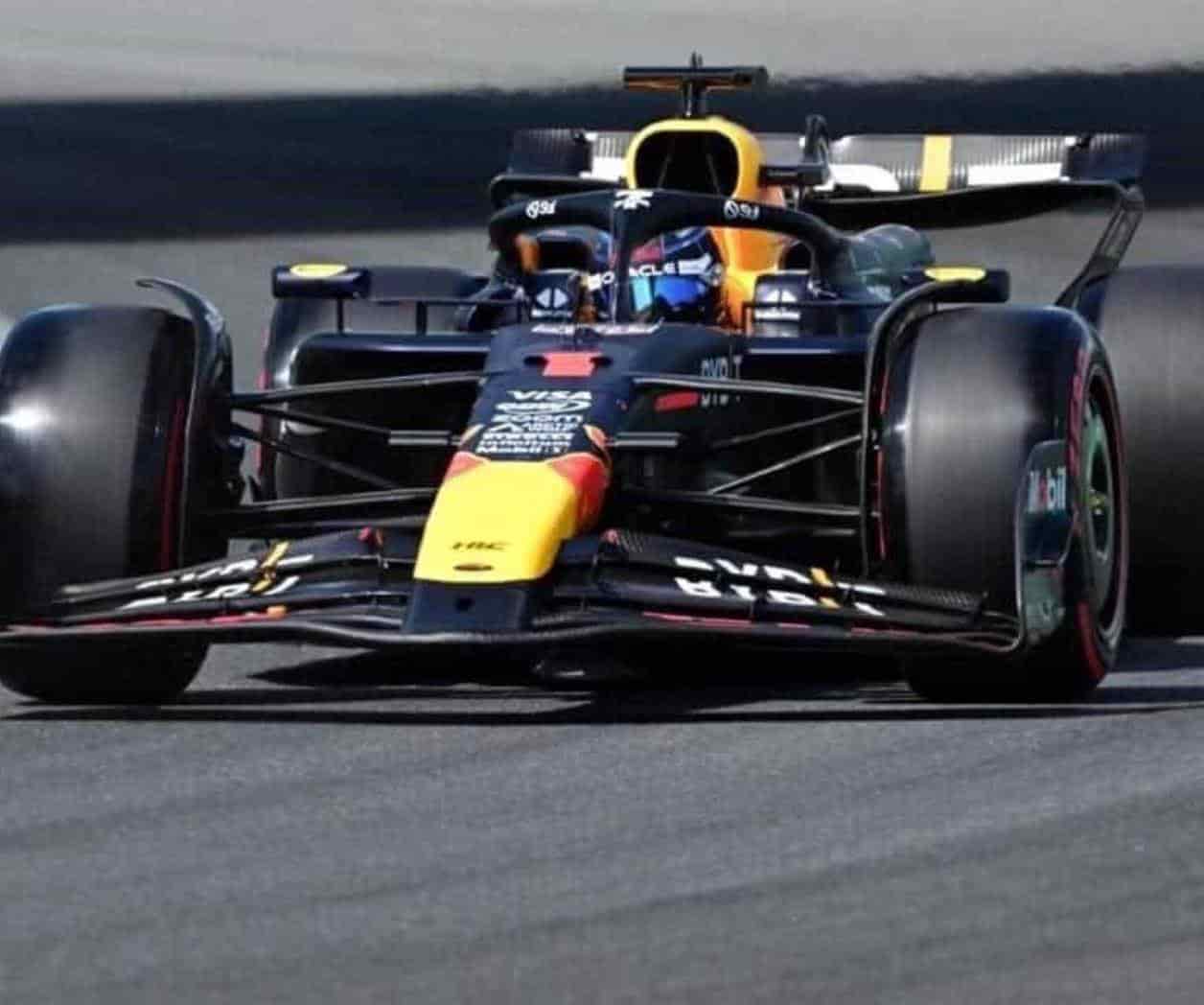 Verstappen gana pole en Miami, Checo saldrá cuarto