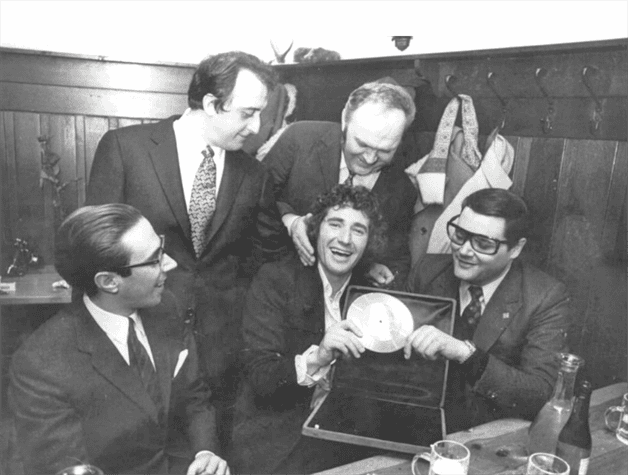 Waldo de los R&iacute;os, de la luz a la tiniebla