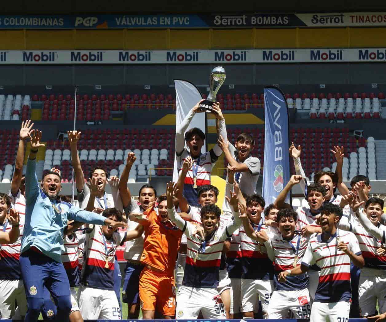 Chivas se corona campeón sub 16 en la Liga MX