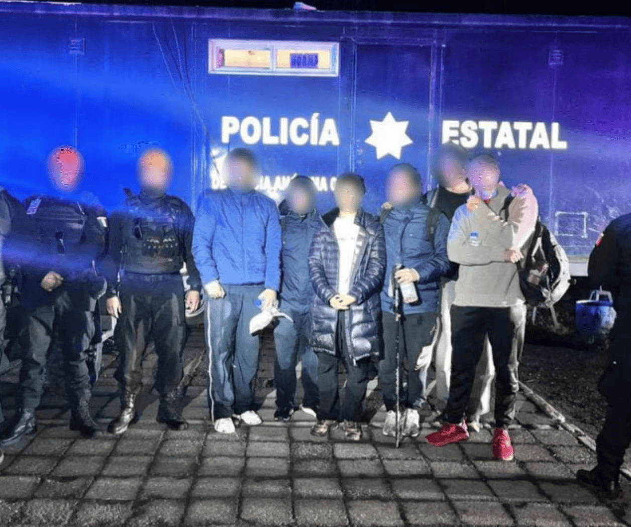 Rescatan a 6 monta&ntilde;istas extraviados en el volc&aacute;n Iztacc&iacute;huatl