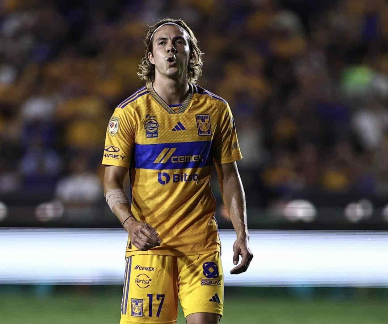 Sebastián Córdova: Lesión muscular lo deja fuera del Clásico Regio