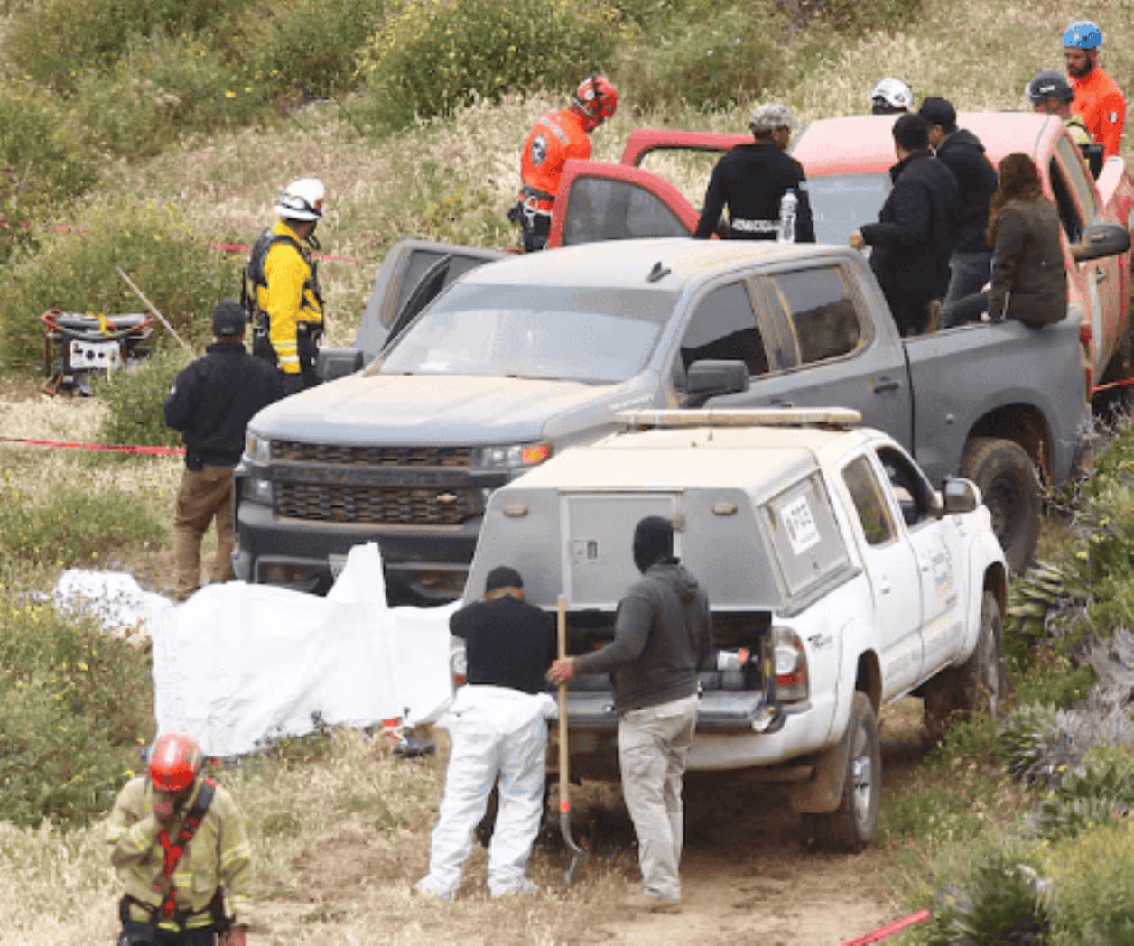 Reconocerán familiares cuerpos de los surfistas