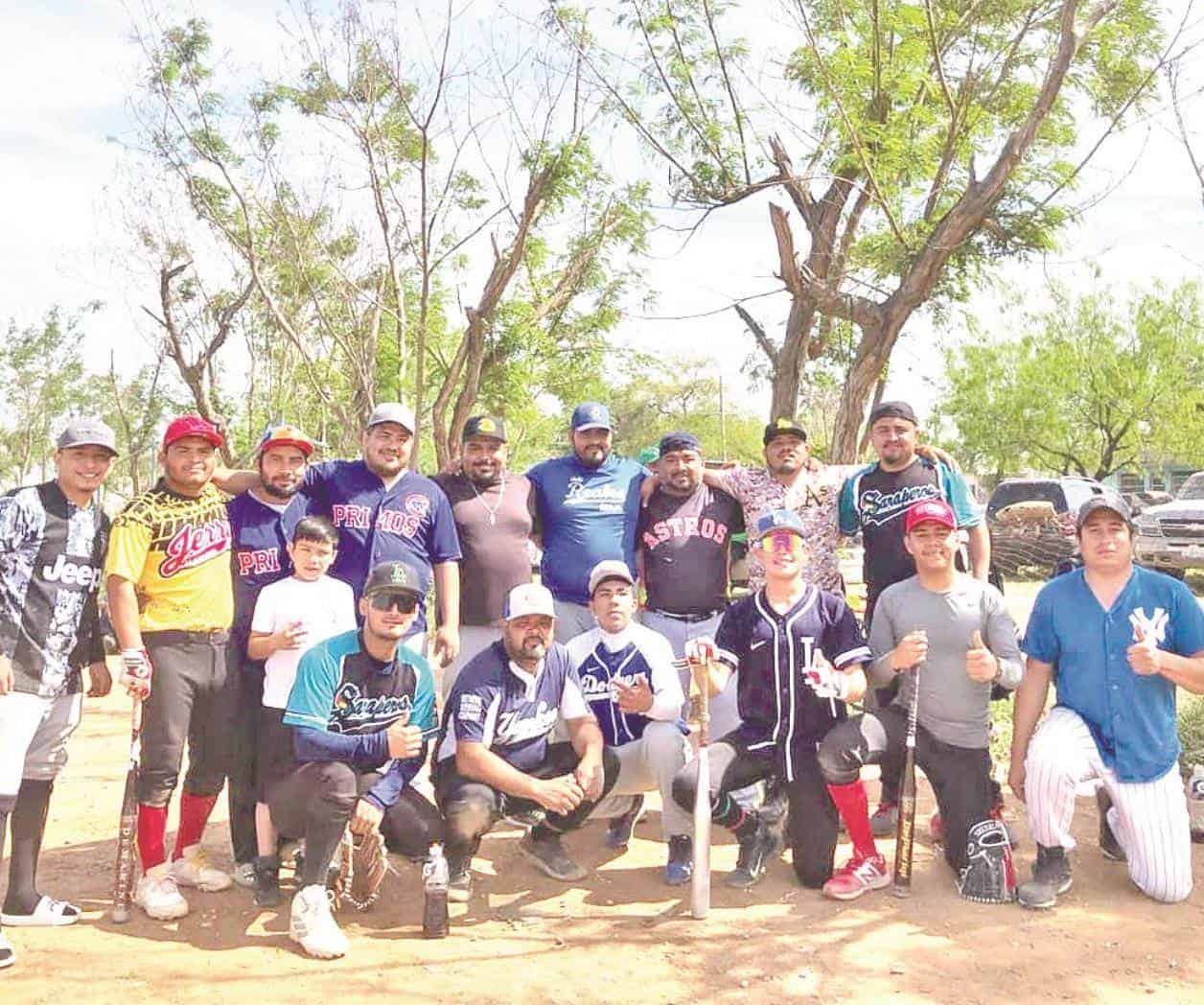 Apalean Arrimados a los Borrachos