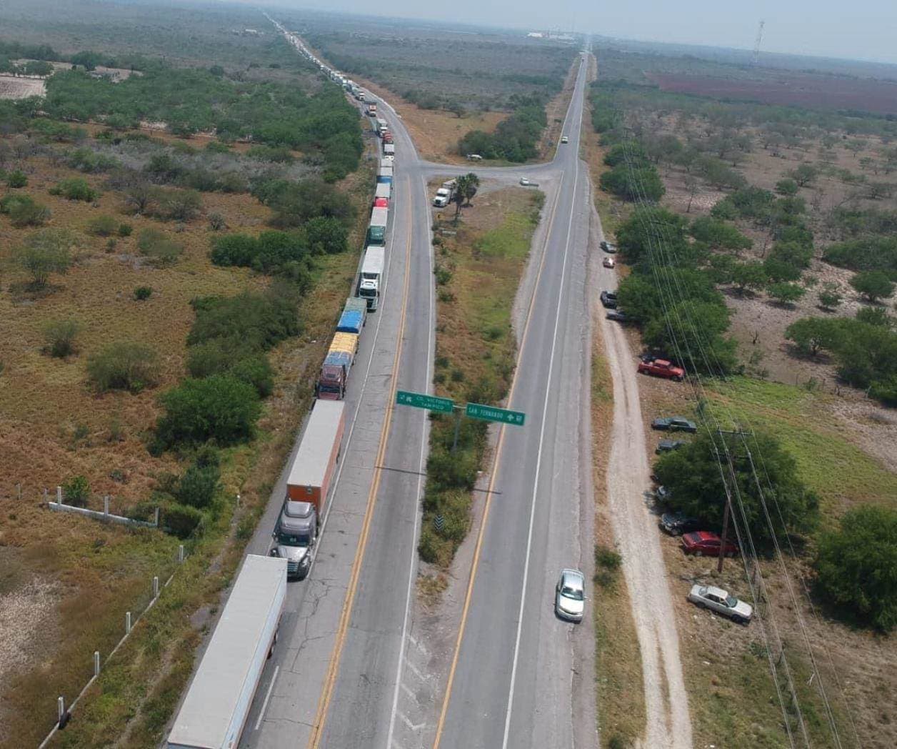 Repiten bloqueos en Carretera Victoria - Matamoros: Estrangulan el km 187