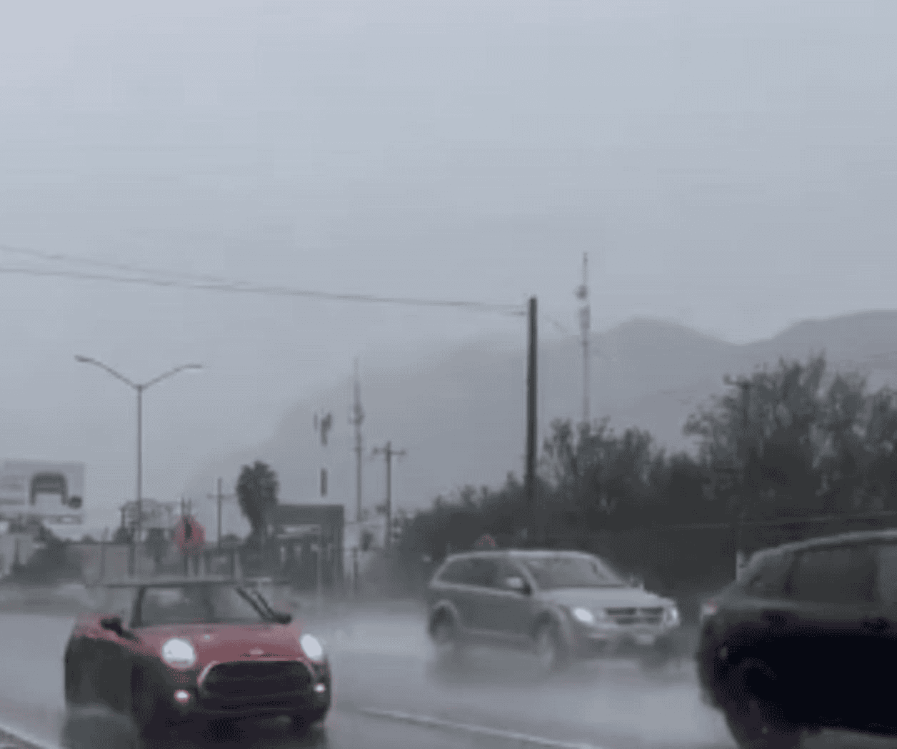 Se registra lluvia y descenso de temperatura en Nuevo León Se registra lluvia y descenso de temperatura en Nuevo León