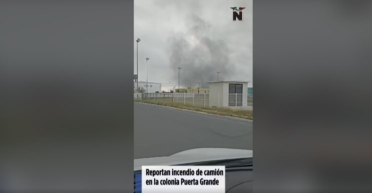 Reynosa | Usuarios de redes sociales reportan un camión incendiándose en la Colonia Puerta Grande.