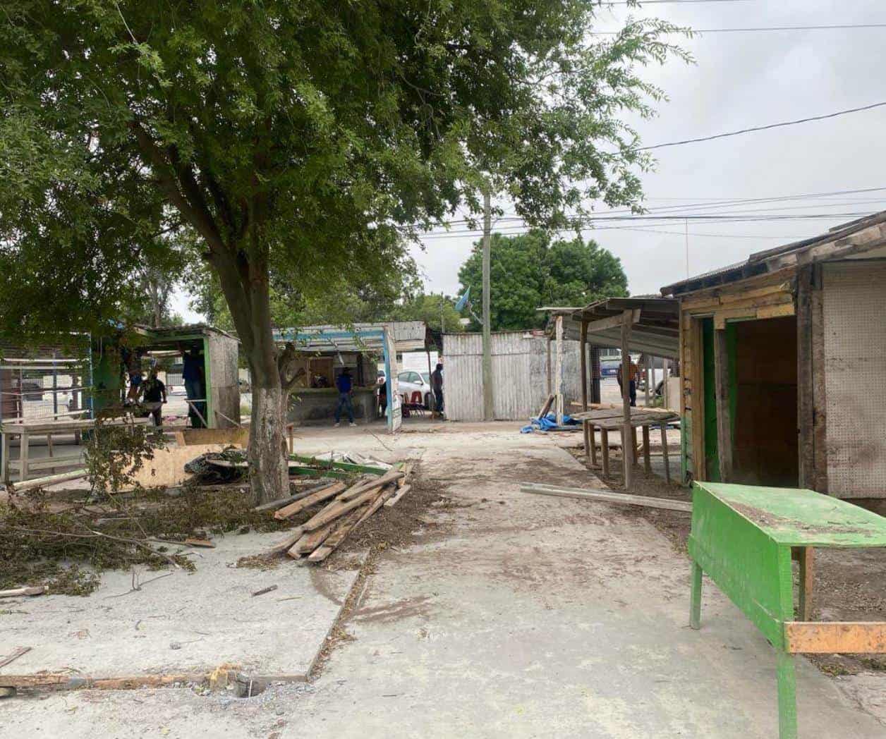 Quitan tiendas del tianguis ´Conalep´ en Río Bravo