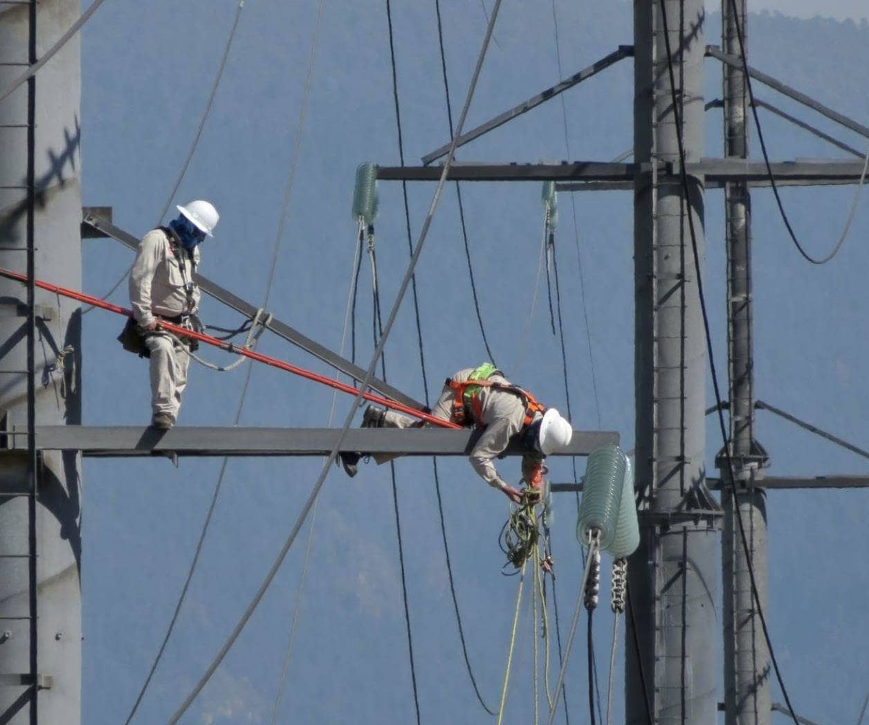 Sistema eléctrico inicia semana en alerta