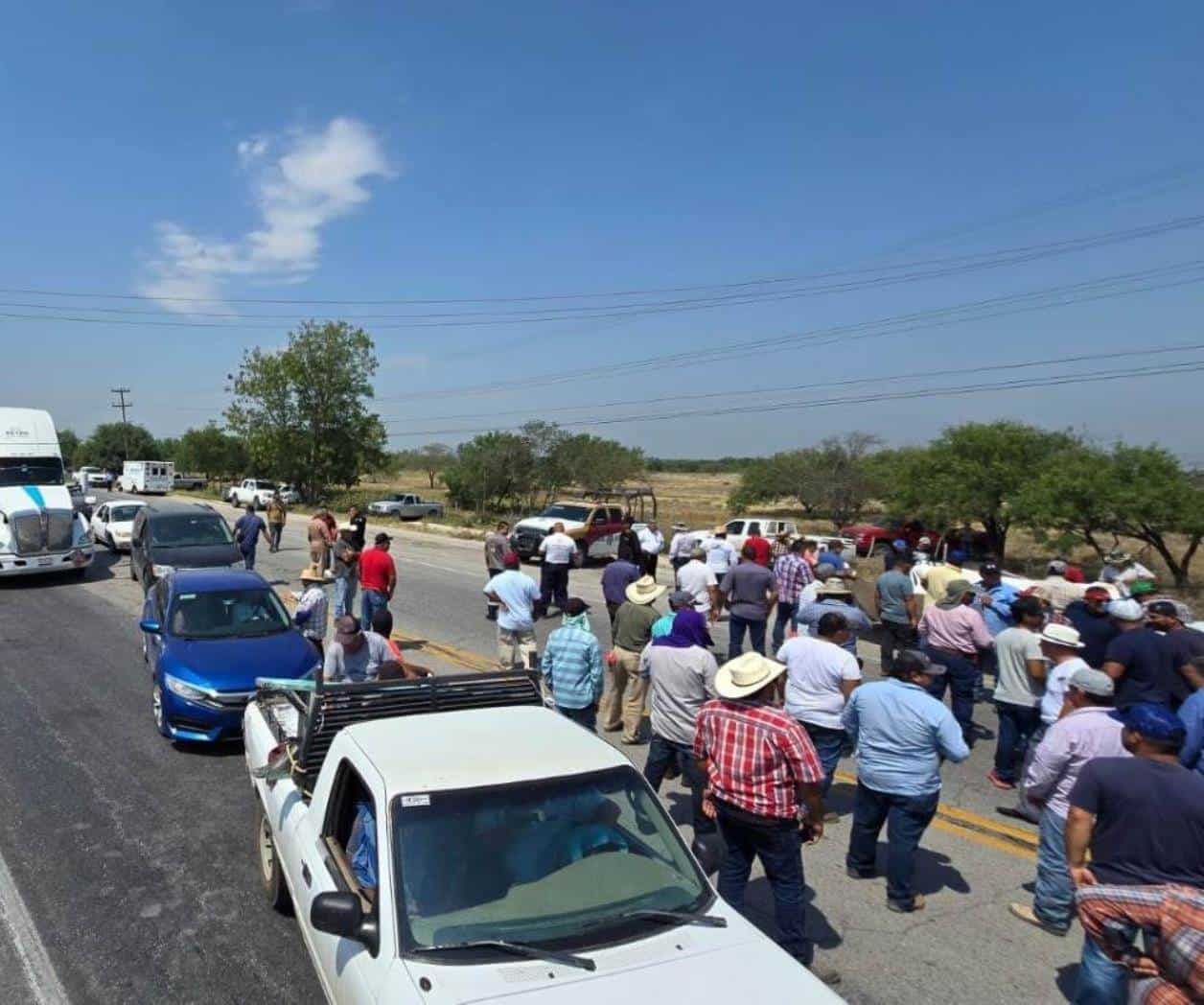 Amenaza de cierre carretero este martes