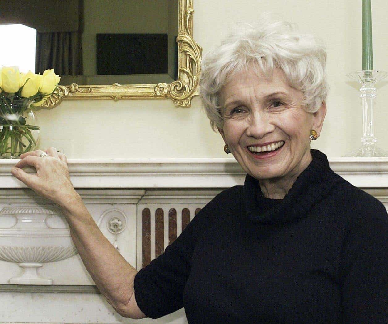 Fallece Alice Munro, cuentista ganadora del Premio Nobel de Literatura