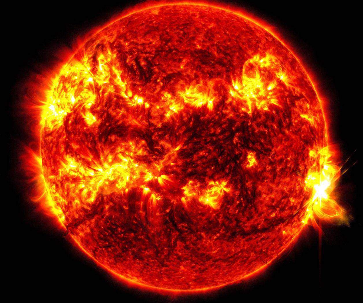 Produce el Sol llamarada más grande en 2 décadas