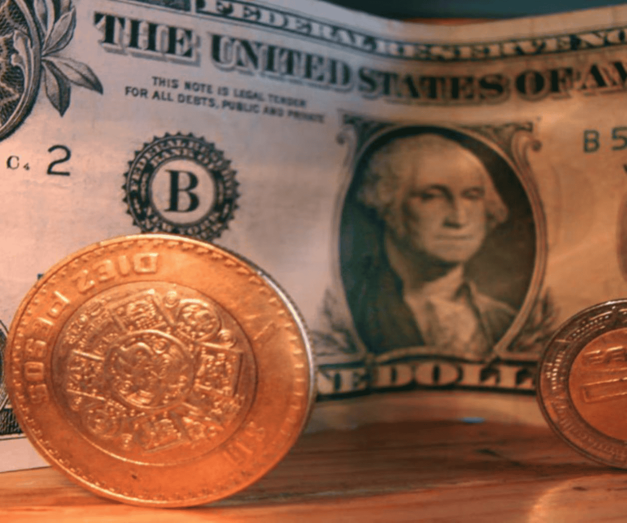 El dólar abre en 16.82 pesos tras repunte de la inflación en EU